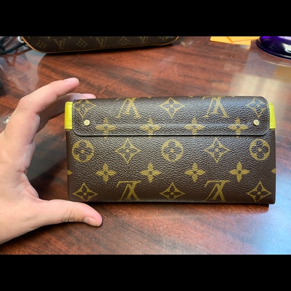 Louis Vuitton Elysee Wallet Mono - Picture 5 of 9